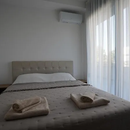 Nova Apartment